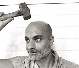 Stéphane Aria se casse la tête