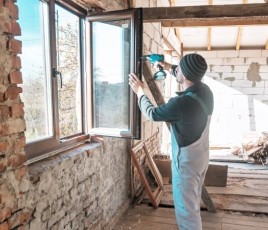 Installation de fenêtre en rénovation.