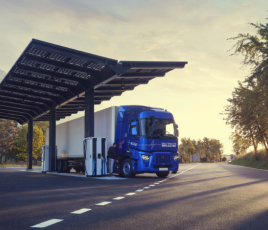 Ombrières photovoltaïques panneaux PV camion