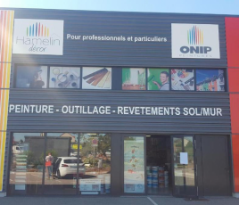 Façade d'une agence Hamelin Décor.