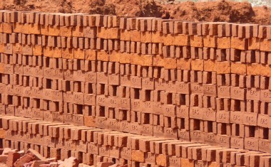 briques de terre crue