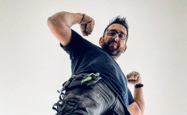 La revanche d’Éric le Carreleur : l’interview d’un superman du bâtiment