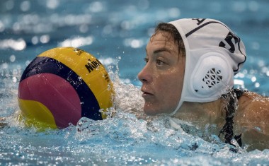 Les JO de Paris avant le bâtiment : le double défi de Louise Guillet, capitaine de l'équipe de France de water-polo