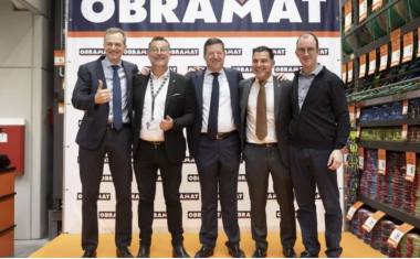 L'équipe de direction d'Adeo à l'occasion de l'inauguration du magasin Obramat ouvert à Alfragide (Carnaxide) au Portugal.