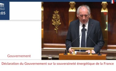 Bayrou Assemblée nationale le 28 avril 2025 lors de discussions sur la PPE programmation pluri-annuelle de l'énergie