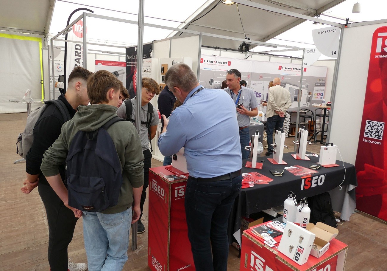 Bailly Bat 2024 - Apprentis menuisiers.