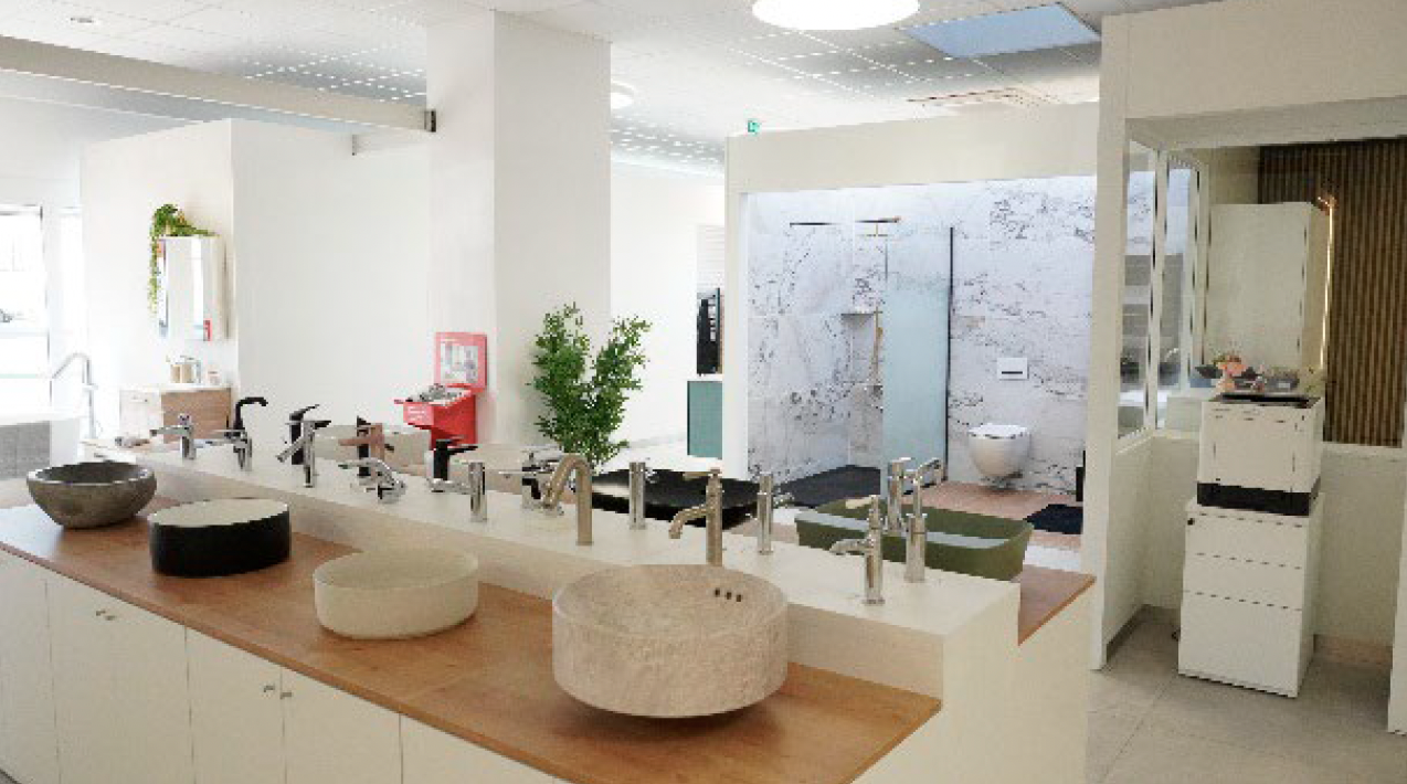 Showroom Grandbains rénové de Bourg-en-Bresse (Ain).