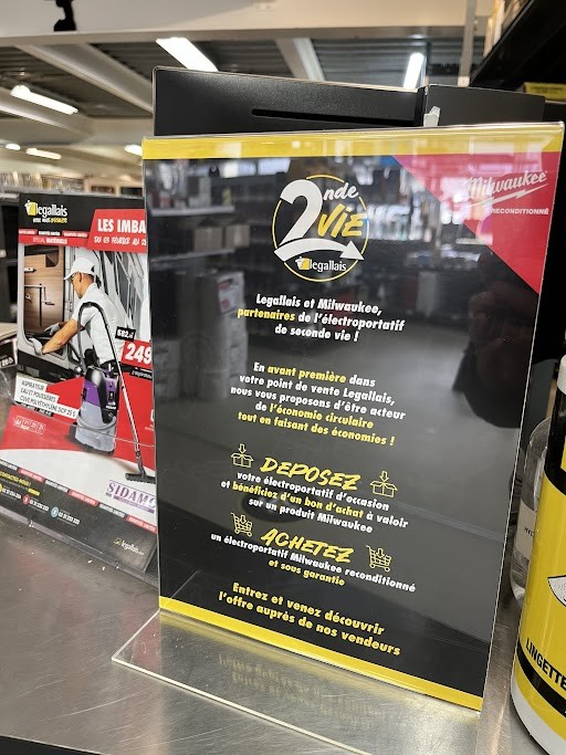 Corner "2e vie by Legallais" dans l'agence de Brest (Finistère).