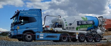 camion toupie électrique Lafarge Ciments BHR